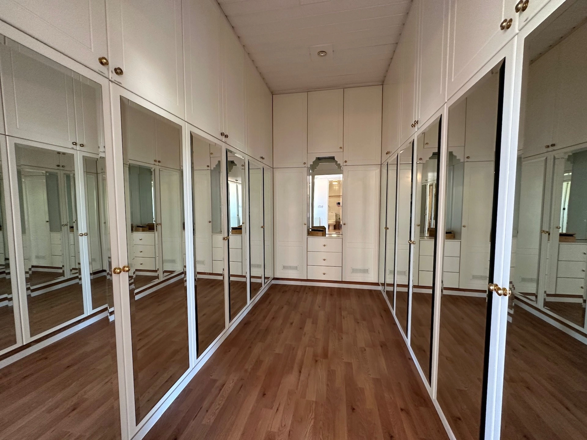 360m² Building for Rent in Limassol – Agios Nektarios