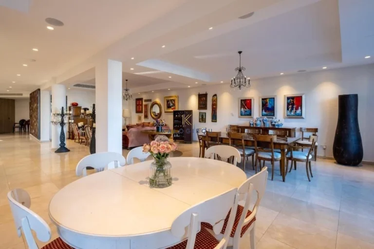 746m² House for Sale in Engomi, Nicosia District