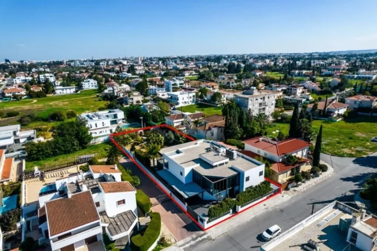 746m² House for Sale in Engomi, Nicosia District