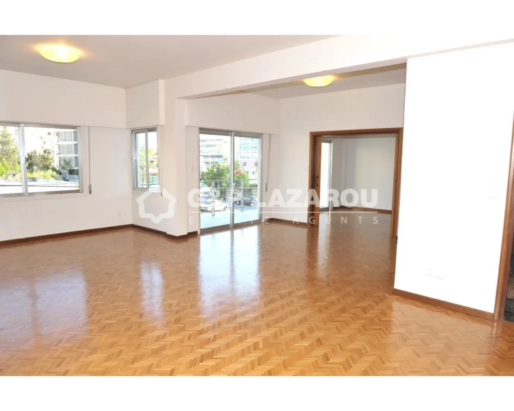 3 Bedroom Apartment for Rent in Agioi Omologites, Nicosia District