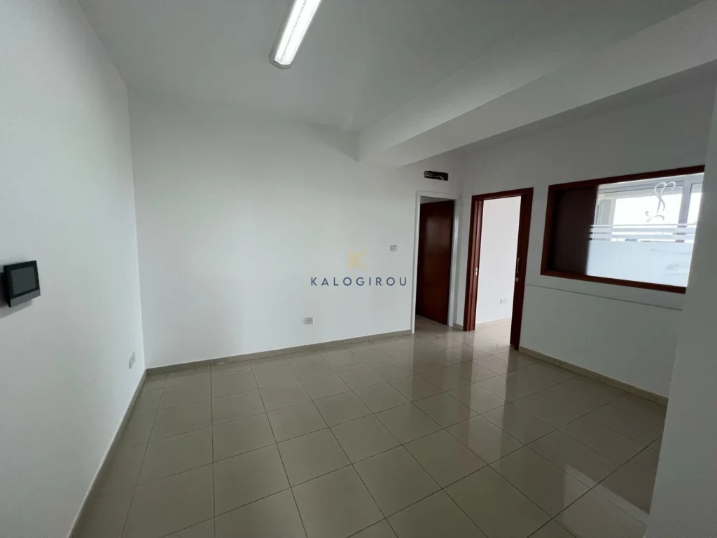 100m² Office for Rent in Larnaca District