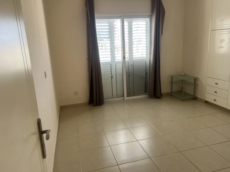 2 Bedroom Apartment for Sale in Paphos – Universal