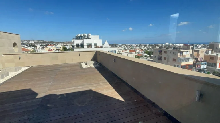 190m² Office for Rent in Vasiliko, Paphos District