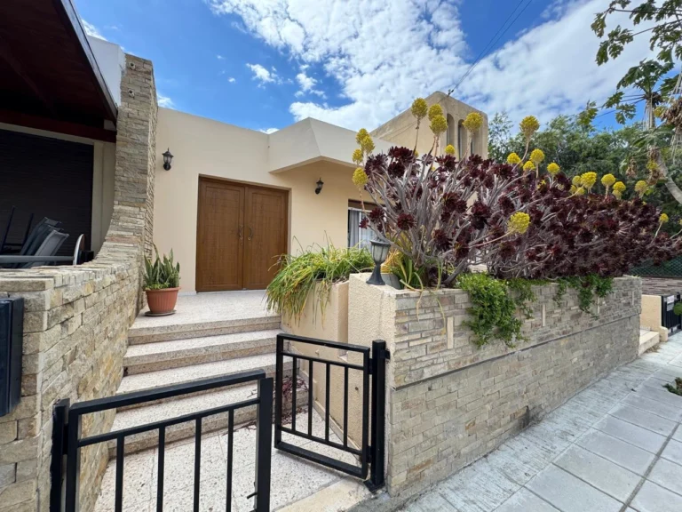 4 Bedroom House for Sale in Potamos Germasogeias, Limassol District