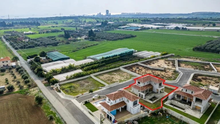 3 Bedroom House for Sale in Kalavasos, Larnaca District