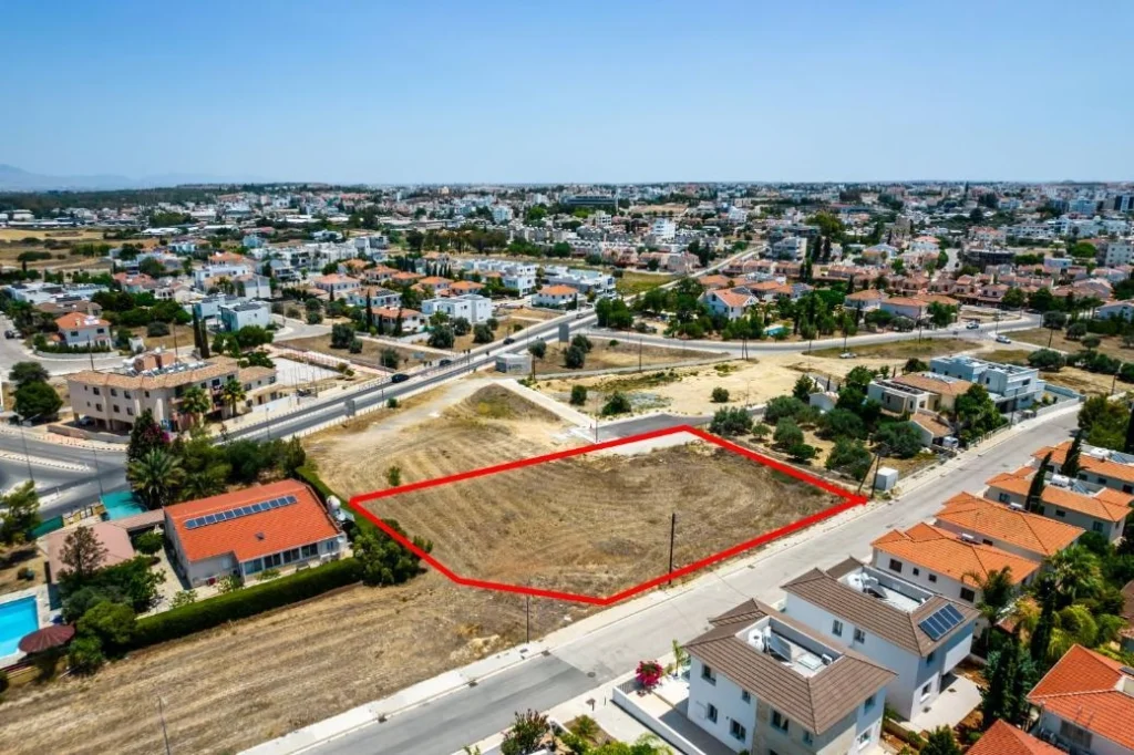 3,243m² Plot for Sale in Latsia, Nicosia District