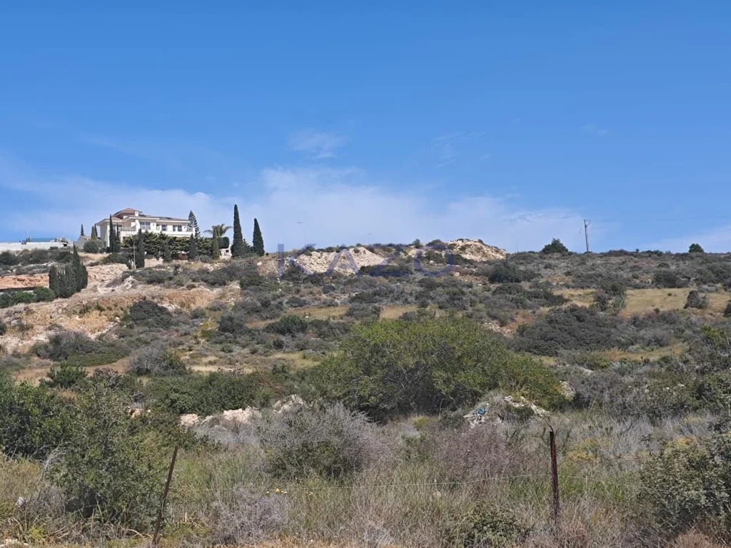 3,775m² Plot for Sale in Agios Tychonas, Limassol District