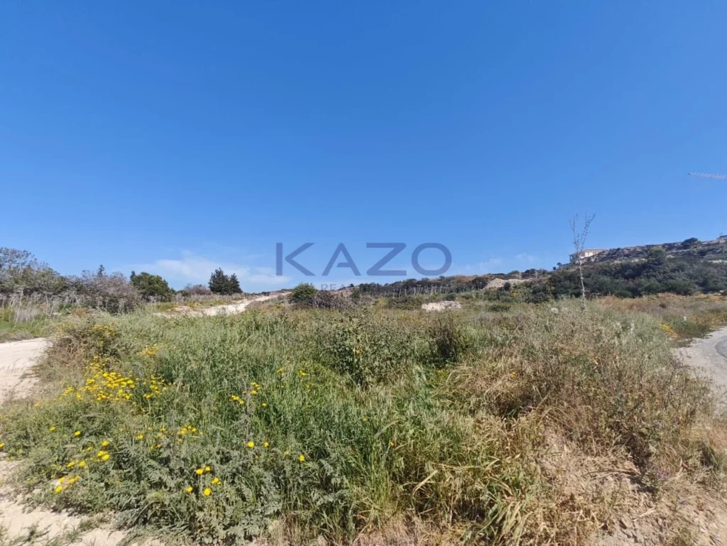 951m² Plot for Sale in Agios Tychonas, Limassol District