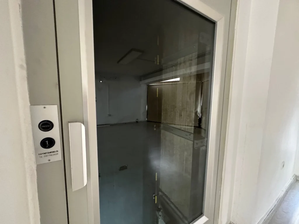 600m² Commercial for Rent in Kato Polemidia, Limassol District