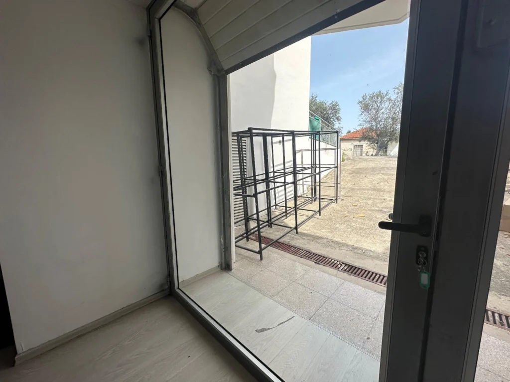 600m² Commercial for Rent in Kato Polemidia, Limassol District