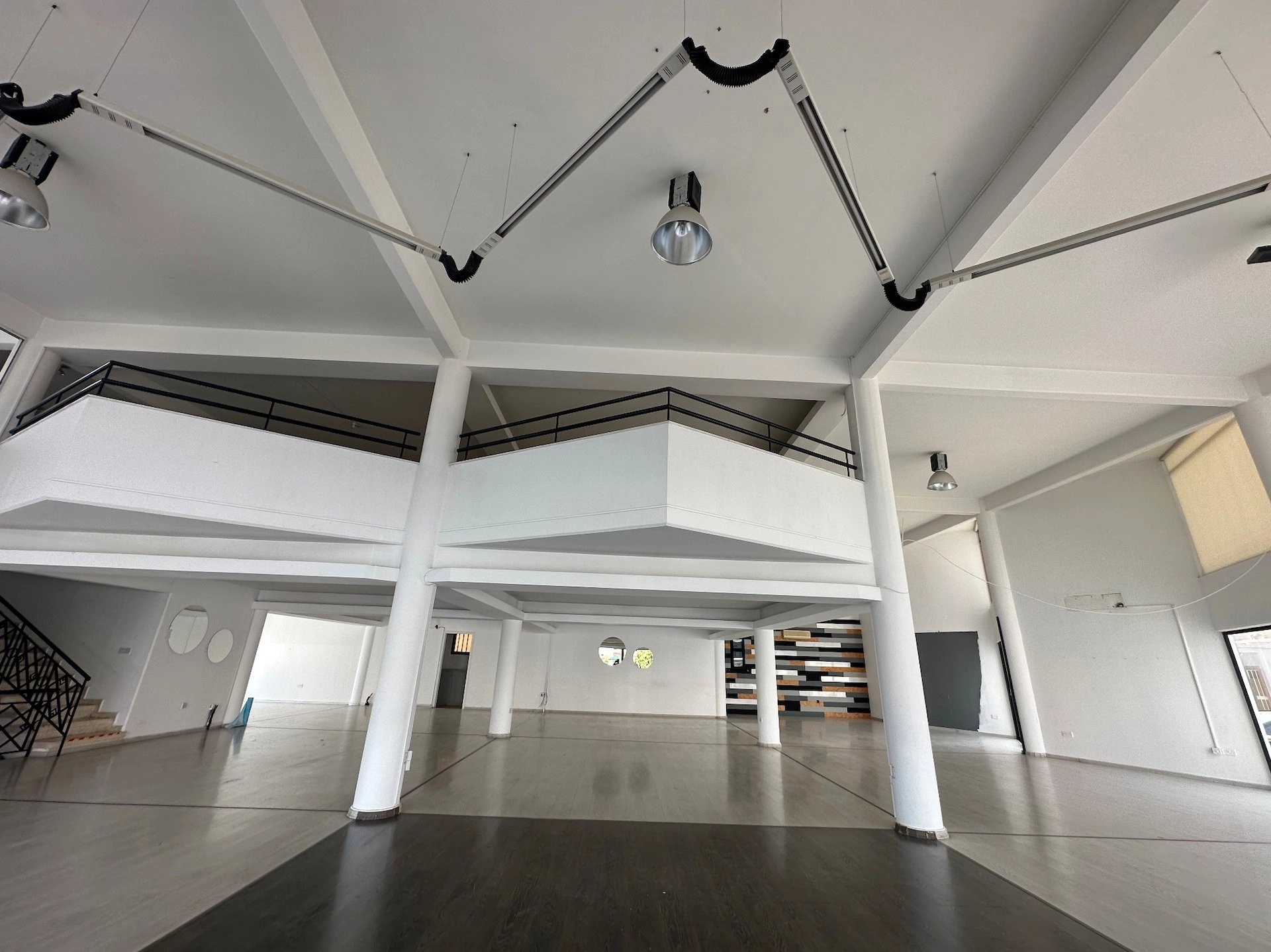 600m² Commercial for Rent in Kato Polemidia, Limassol District