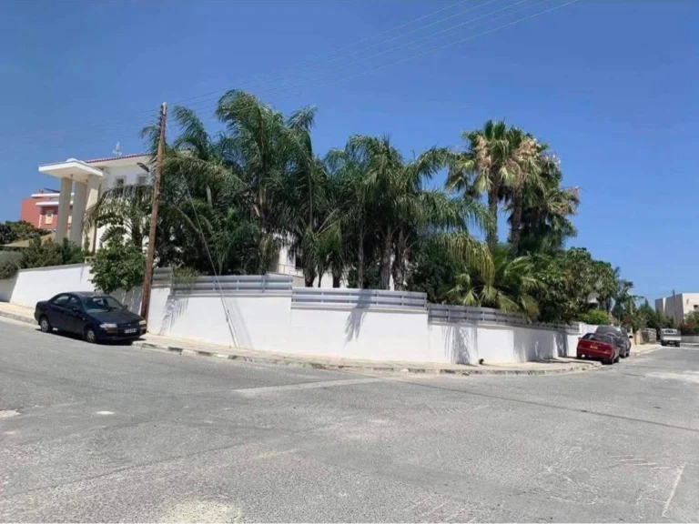 5 Bedroom House for Sale in Agios Tychonas, Limassol District