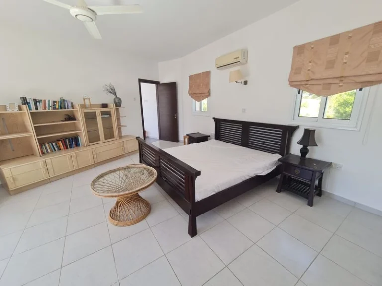3 Bedroom House for Sale in Polemi, Paphos District