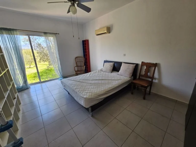 3 Bedroom House for Sale in Polemi, Paphos District