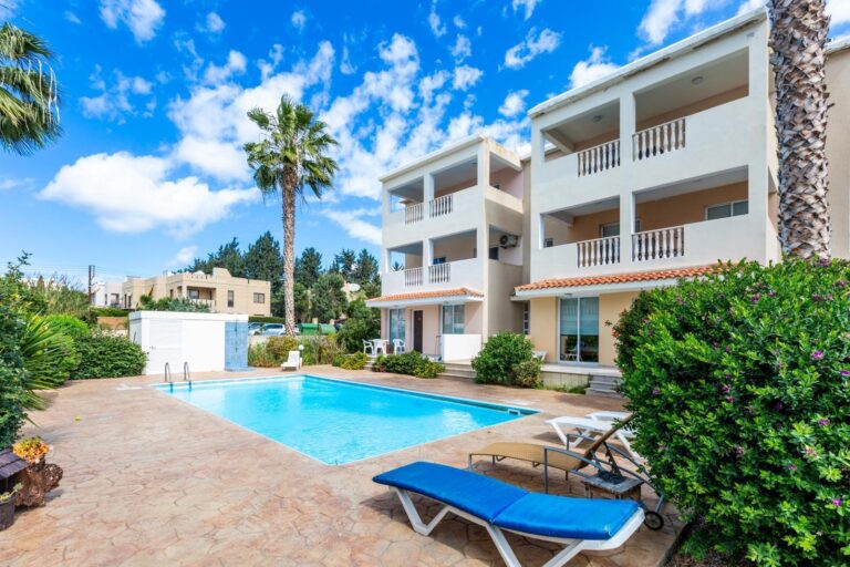 2 Bedroom Apartment for Rent in Paphos – Universal