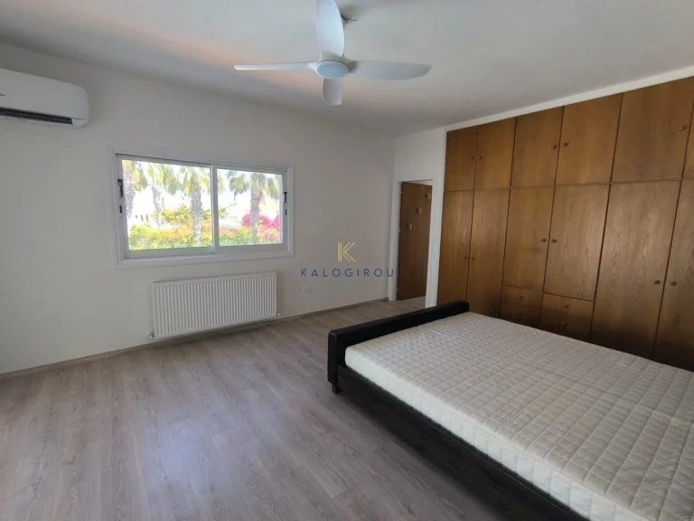 5 Bedroom House for Rent in Pervolia Larnacas