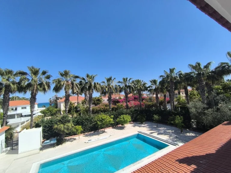 5 Bedroom House for Rent in Pervolia Larnacas