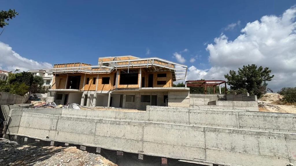 6+ Bedroom House for Sale in Germasogeia, Limassol District