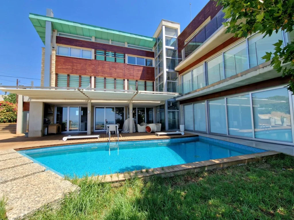 5 Bedroom House for Sale in Limassol – Agia Fyla