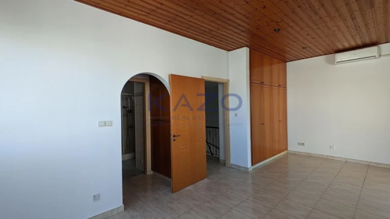 3 Bedroom House for Sale in Strovolos, Nicosia District