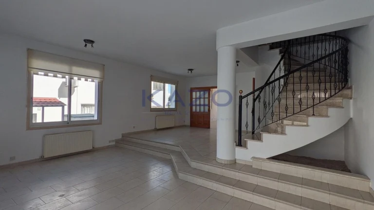 3 Bedroom House for Sale in Strovolos, Nicosia District