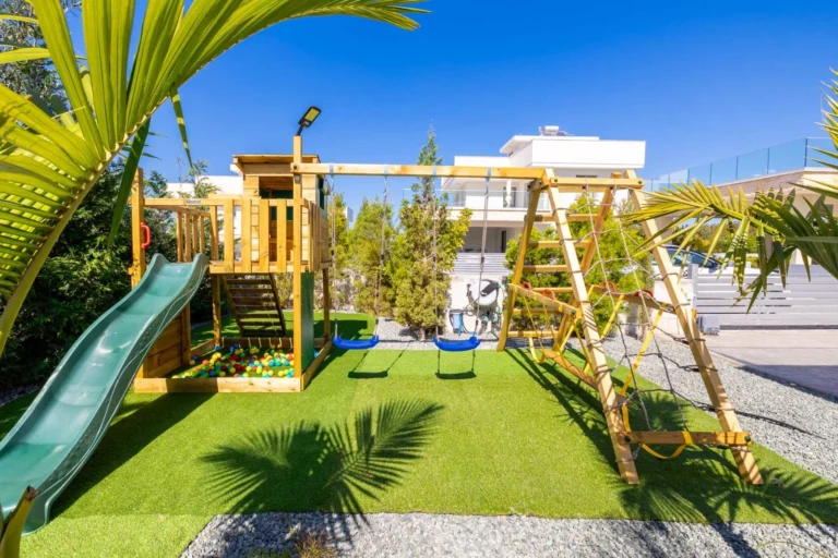 4 Bedroom House for Rent in Paphos