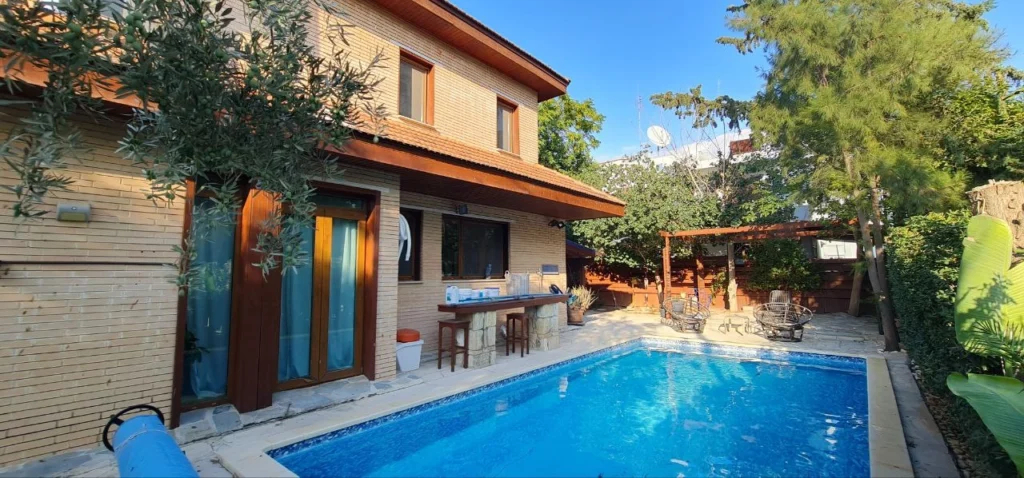 6+ Bedroom House for Sale in Aglantzia, Nicosia District