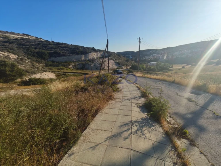 830m² Plot for Sale in Agios Tychonas, Limassol District