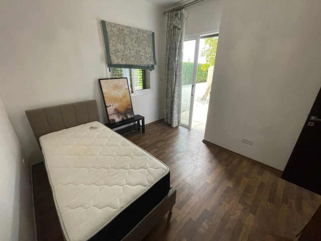 4 Bedroom House for Sale in Chlorakas, Paphos District