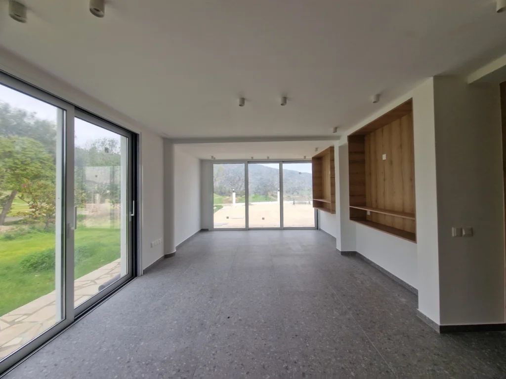 5 Bedroom House for Sale in Akrounta, Limassol District