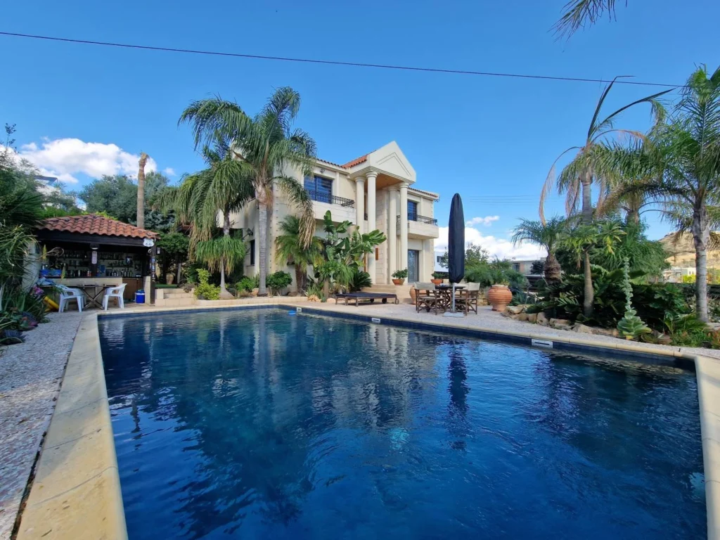 5 Bedroom House for Sale in Limassol – Agios Athanasios