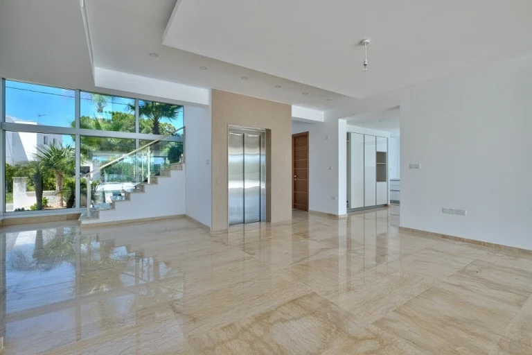 5 Bedroom House for Sale in Germasogeia, Limassol District