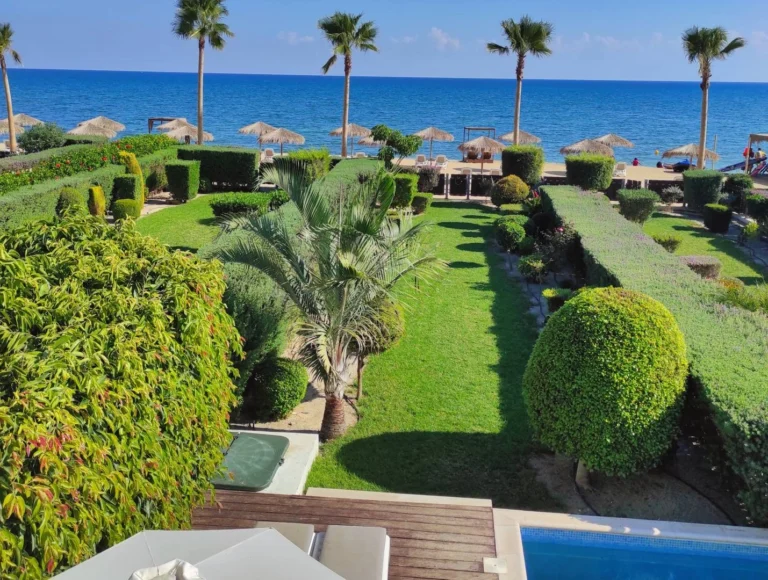 3 Bedroom House for Sale in Mazotos, Larnaca District