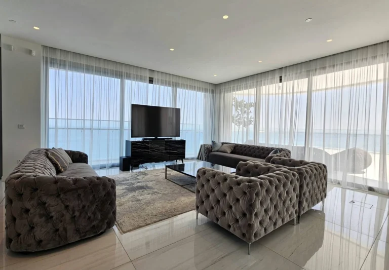 4 Bedroom Apartment for Sale in Germasogeia, Limassol District