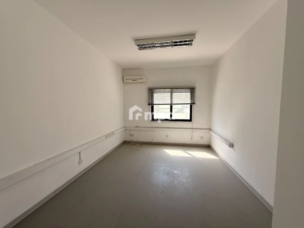 120m² Office for Rent in Nicosia District