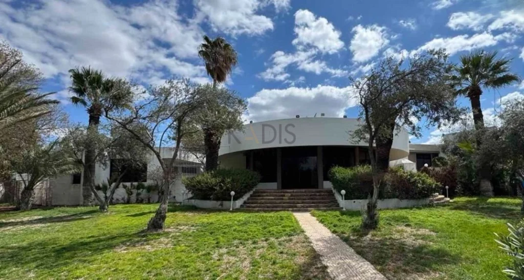 5 Bedroom House for Sale in Strovolos, Nicosia District