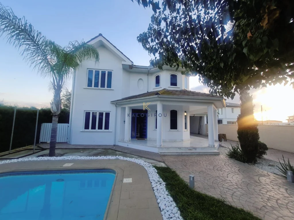 4 Bedroom House for Rent in Pervolia Larnacas