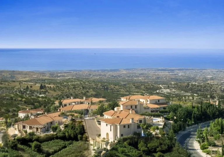 5 Bedroom House for Sale in Tsada, Paphos District