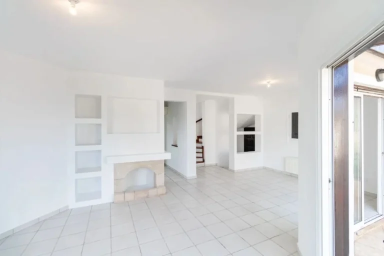 3 Bedroom House for Sale in Tsada, Paphos District