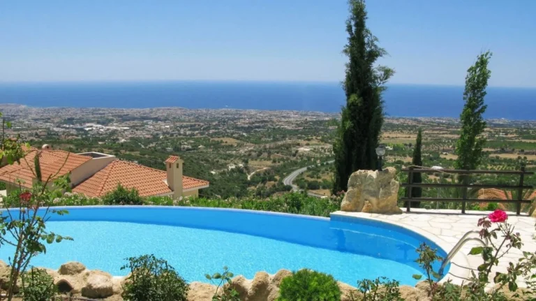 3 Bedroom House for Sale in Tsada, Paphos District