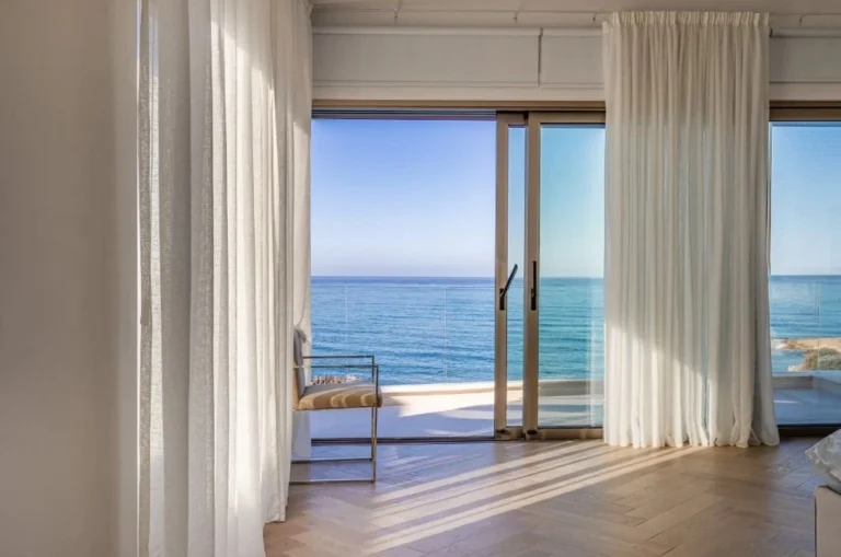 6+ Bedroom House for Sale in Kissonerga, Paphos District