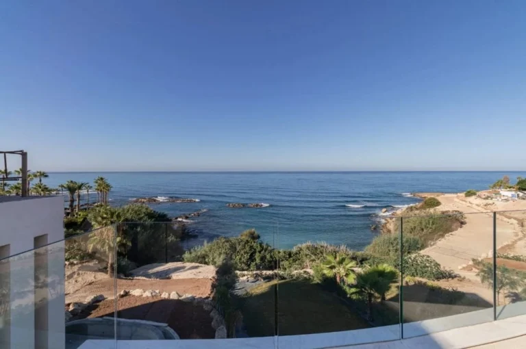 3 Bedroom House for Sale in Kissonerga, Paphos District