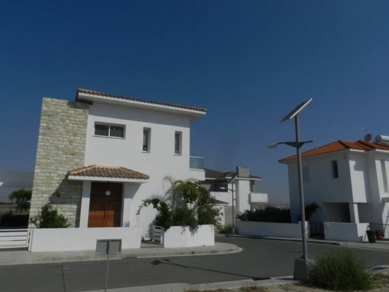 5 Bedroom House for Sale in Dromolaxia, Larnaca District