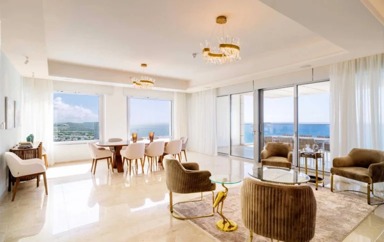 4 Bedroom Apartment for Sale in Parekklisia, Limassol District