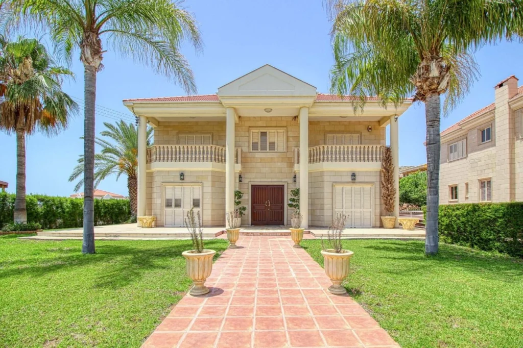 4 Bedroom House for Sale in Agios Tychonas, Limassol District