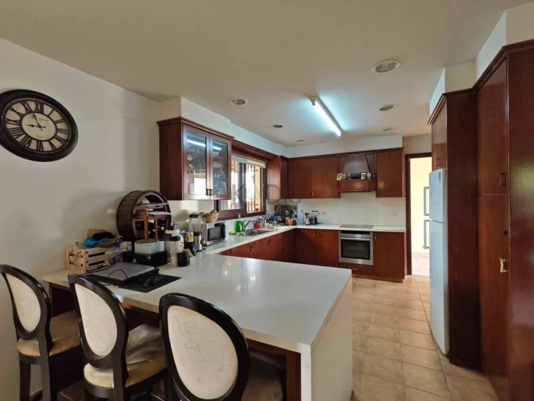 5 Bedroom House for Sale in Limassol – Ekali