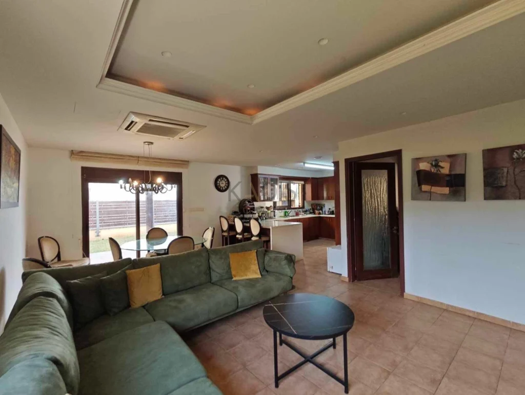 5 Bedroom House for Sale in Limassol – Ekali