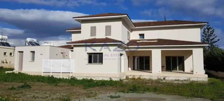 4 Bedroom House for Sale in Pyrgos Lemesou, Limassol District