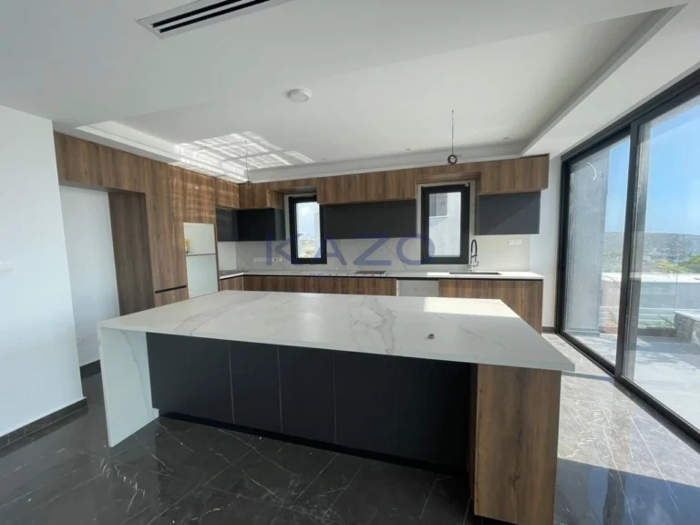 450m² House for Sale in Parekklisia, Limassol District