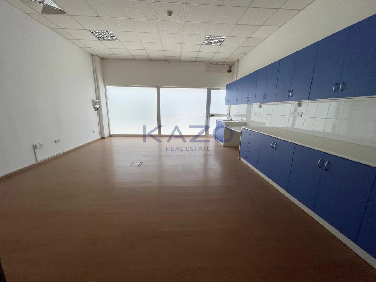 530m² Office for Rent in Limassol District